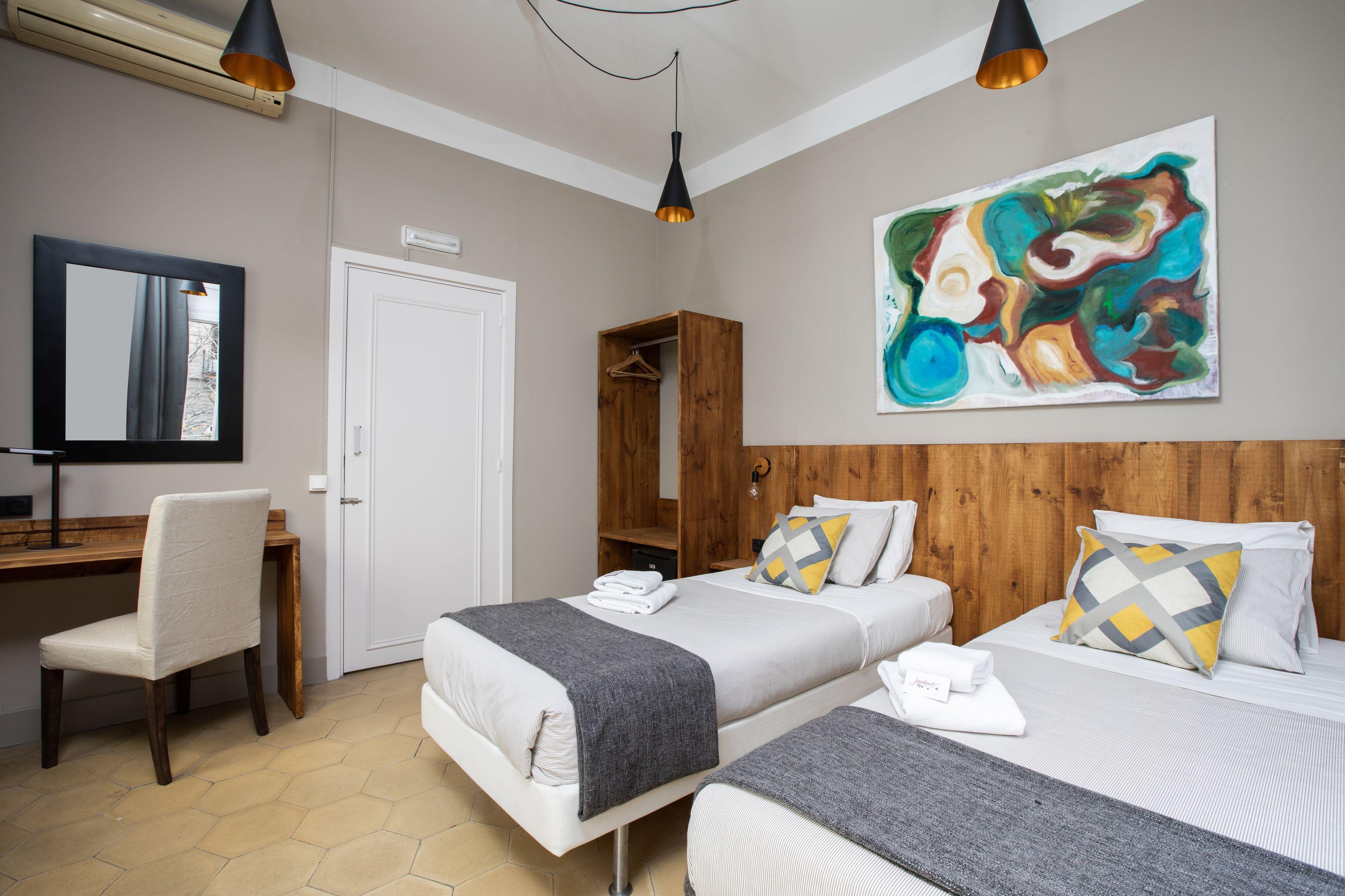 Jardinets Guest House — Photos 2